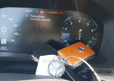 2021 Volvo Xc60 T5 Inscription из США, поврежденный, VIN YV4102RL5M1716015